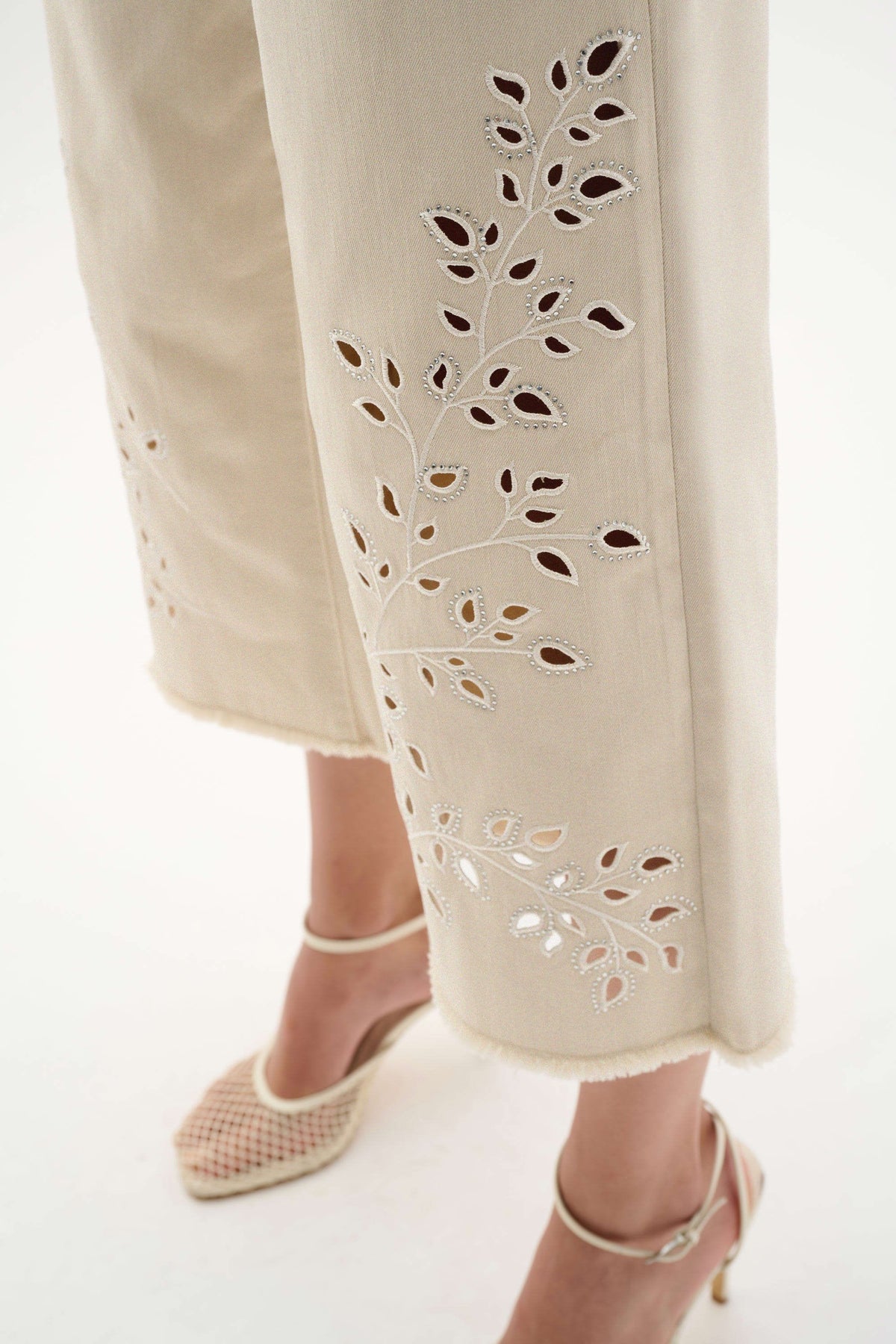 Joseph Ribkoff Eyelet Embroidery Crop Jeans - Style 262935
