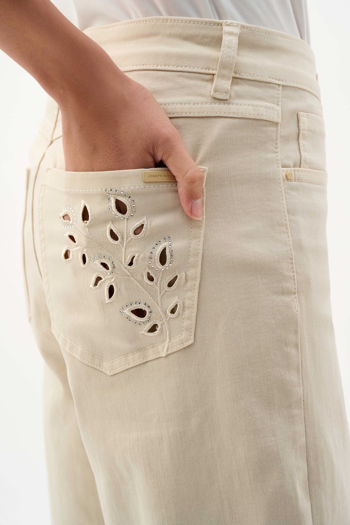 Joseph Ribkoff Eyelet Embroidery Crop Jeans - Style 262935
