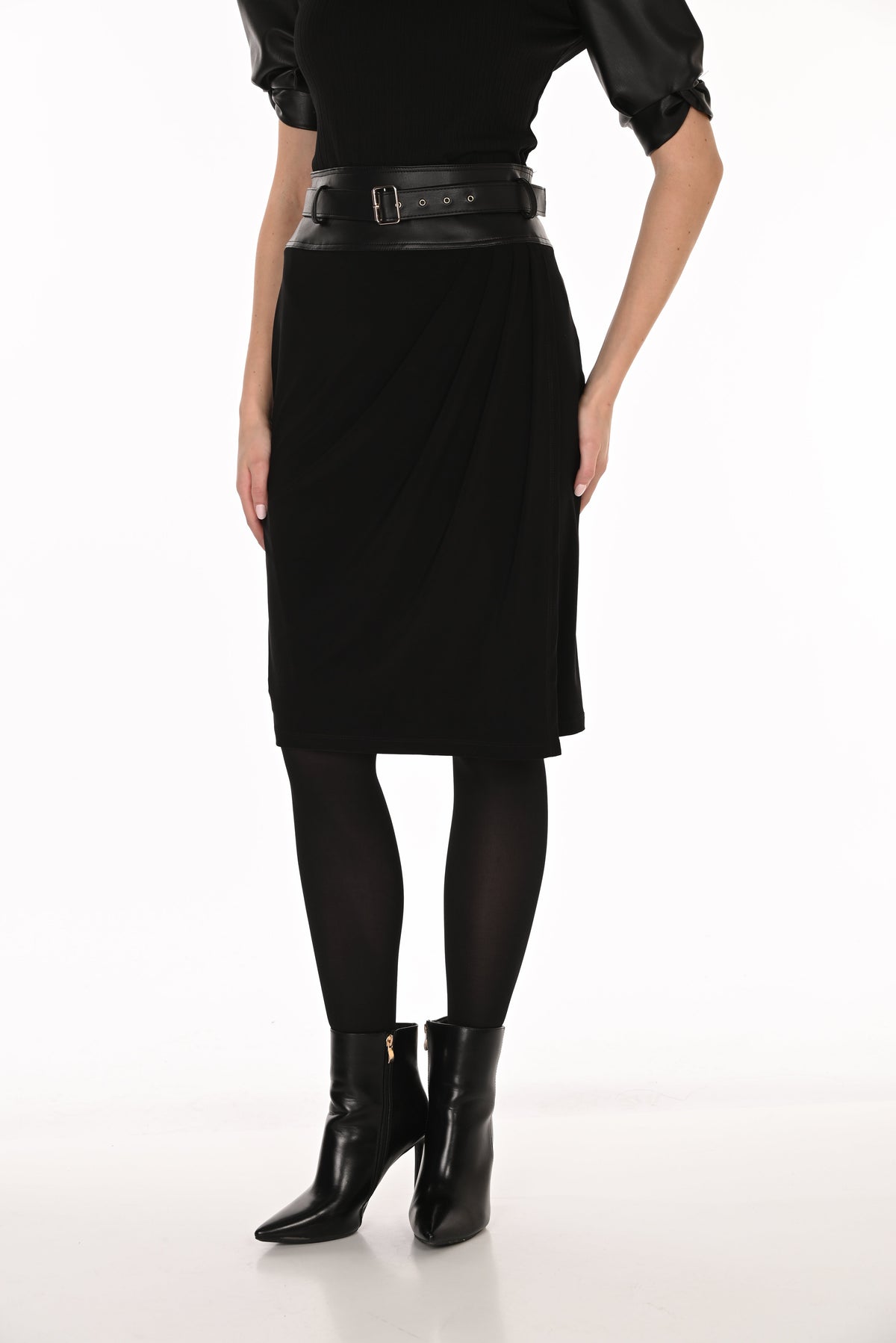 Frank Lyman Knee Length Pencil Skirt - Style 263049