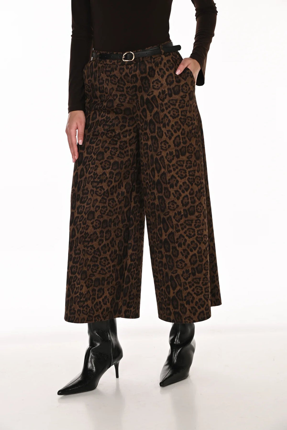 Frank Lyman Leopard Pant - Style 263188