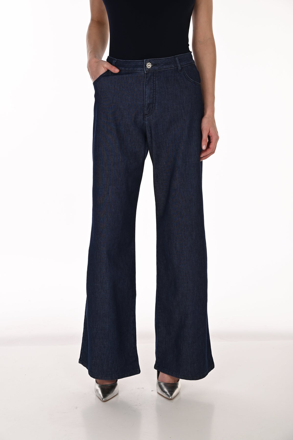Frank Lyman Wide-Leg Denim Pant - Style 263769