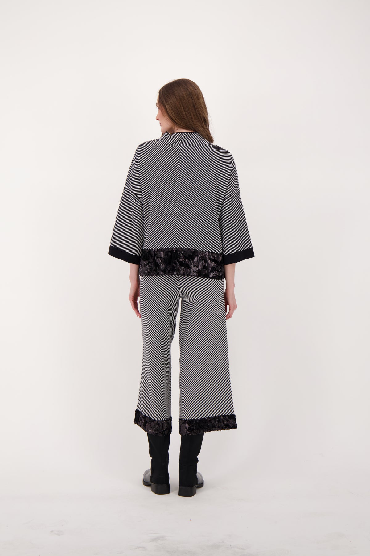 Spanner Boxy Fit Sweater - Style 526520BT